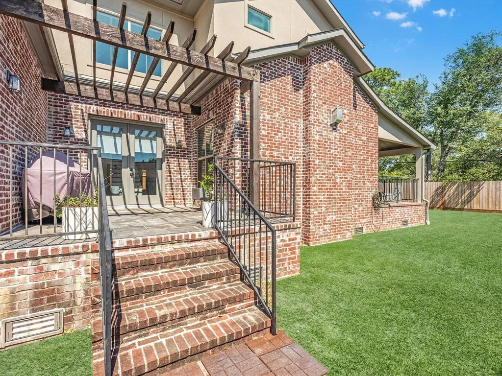 Photo of 5446 Lymbar Drive