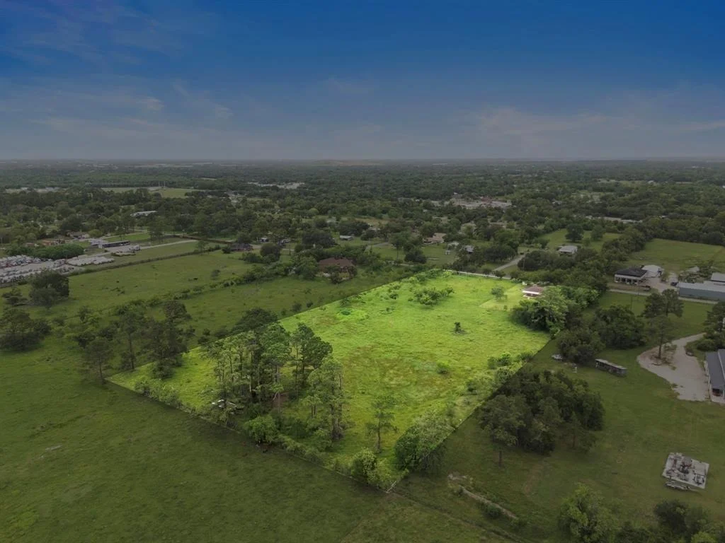 Photo of 17311 Auction Barn Rd
