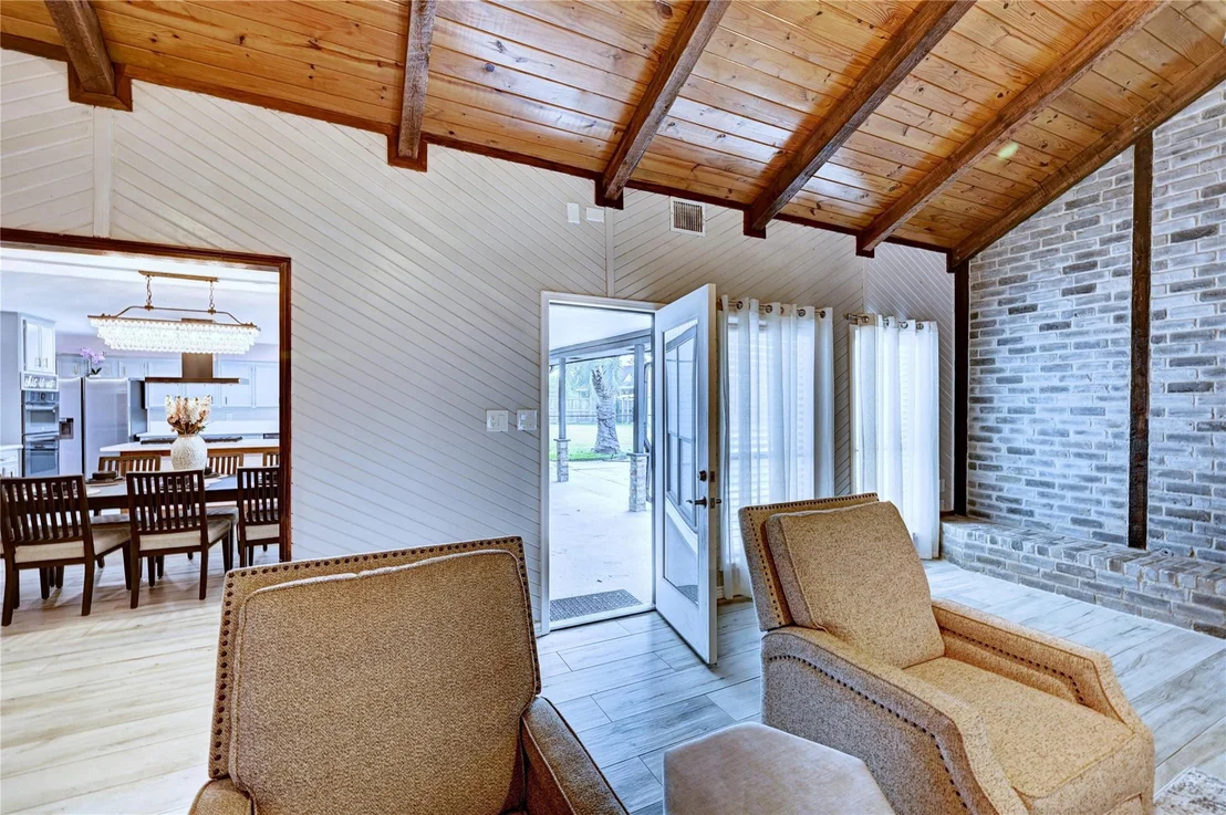 Photo of 6 Oak Hollow Circle