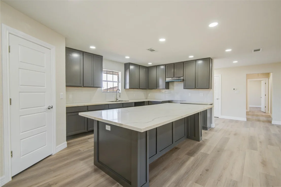 Photo of 3416 Walnut Drive