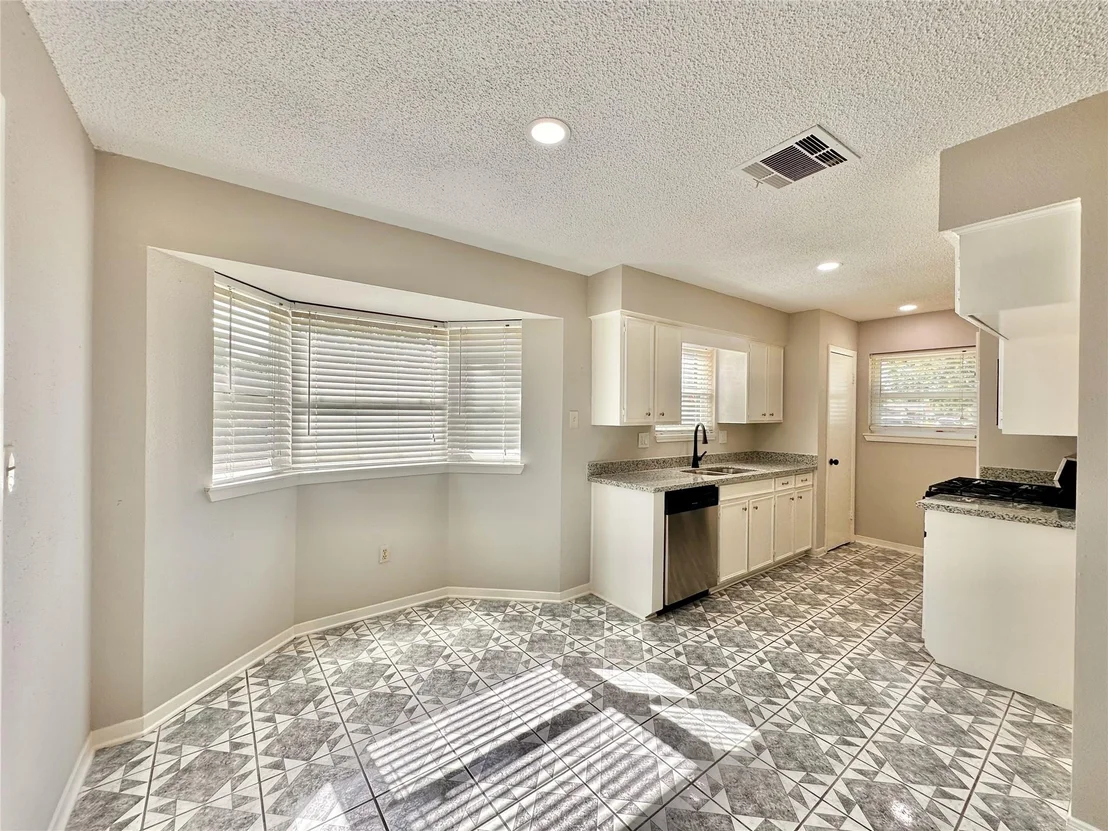 Photo of 7002 Sandswept Lane