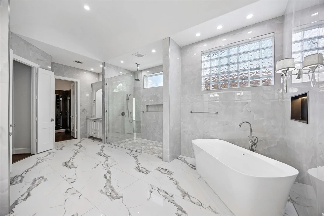 Photo of 9761 Westview Drive