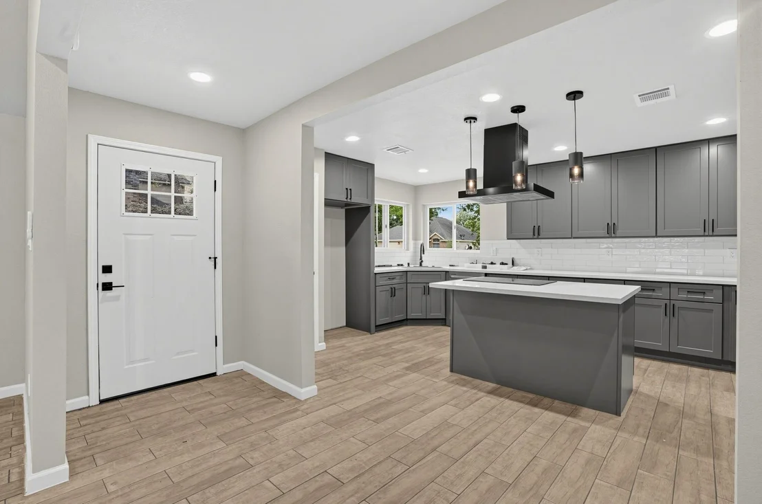 Photo of 15 Presidio Road