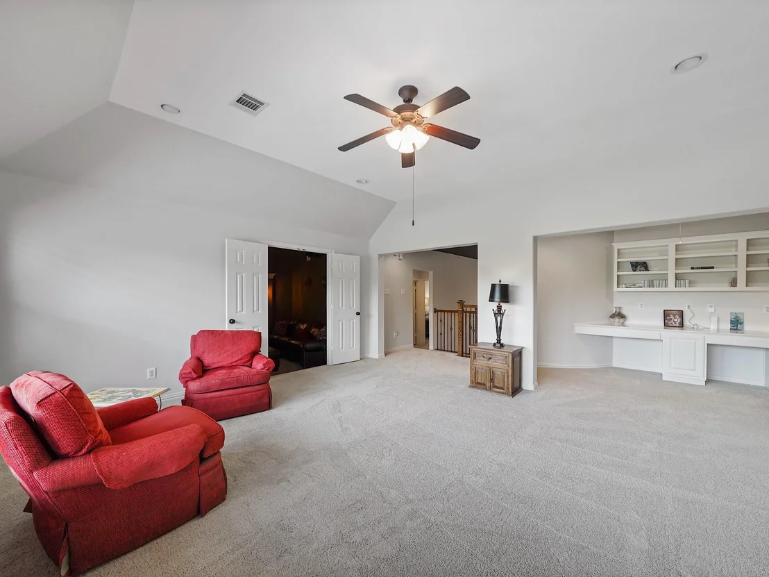 Photo of 6015 Madrone Mdw Drive
