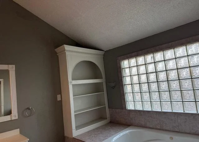 Photo of 9304 Pine Village