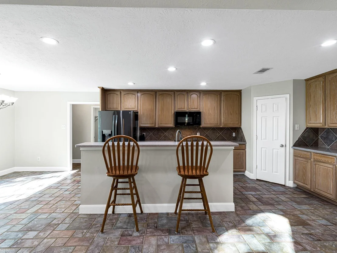 Photo of 32601 Rogers Road