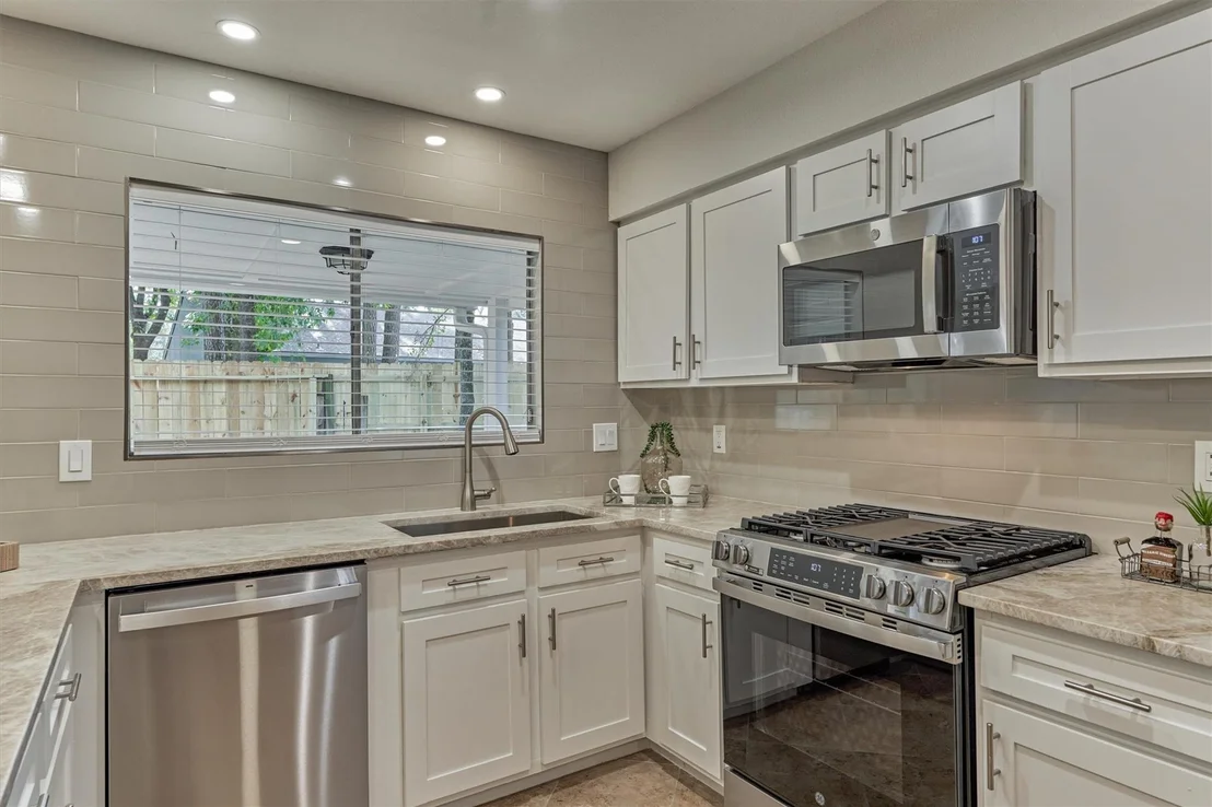 Photo of 1 Fiddleleaf Court