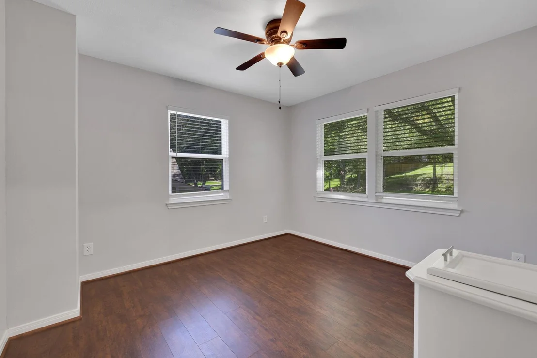 Photo of 20 Ridgeway Drive