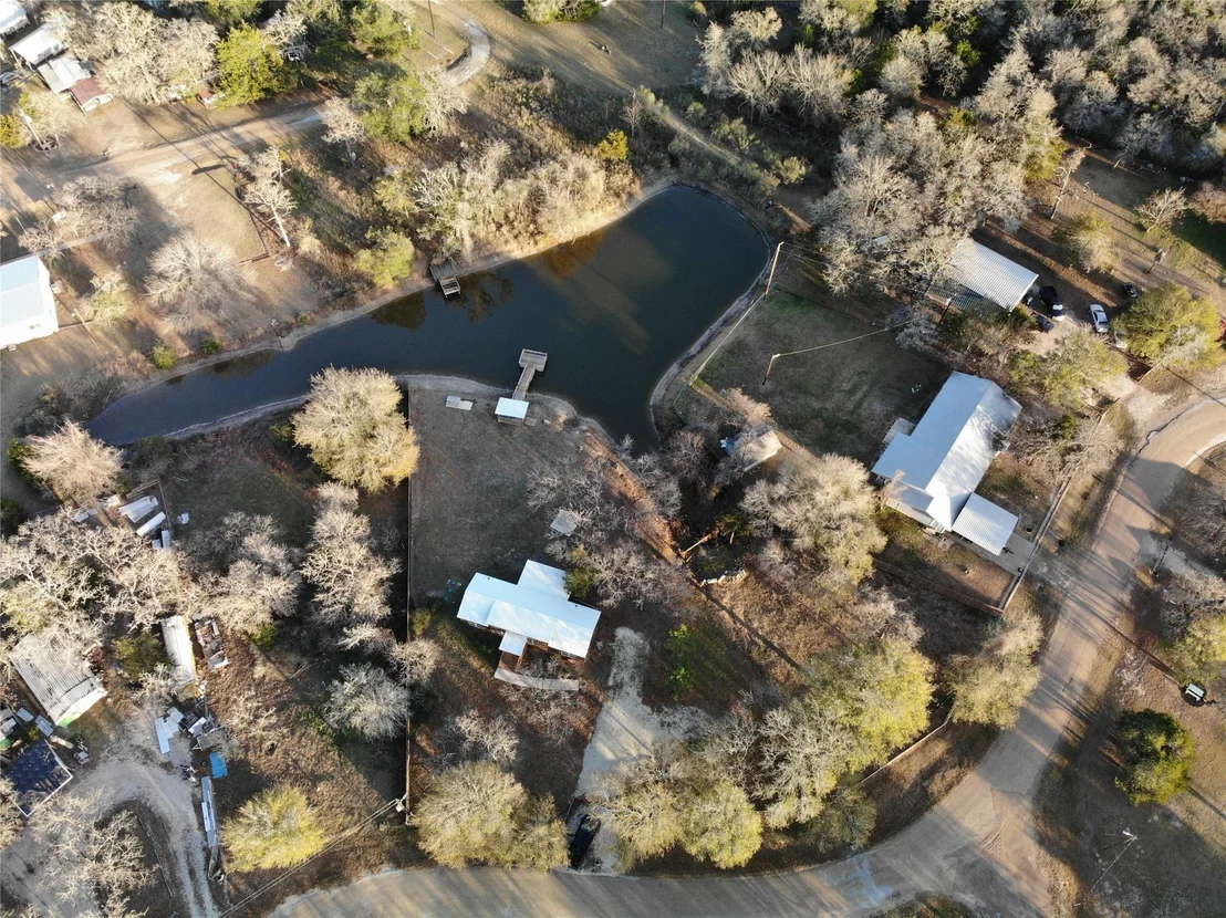 Photo of 515 Lakeview Lane