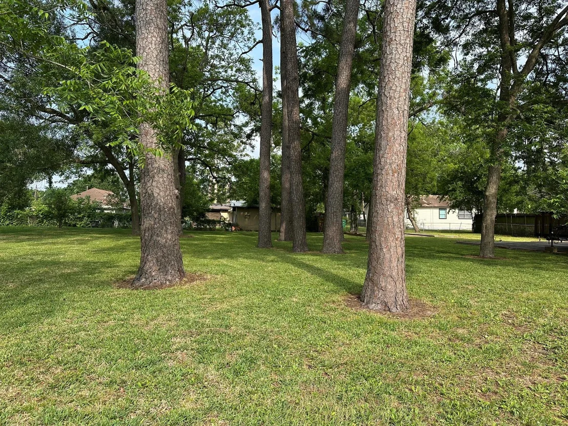 Photo of 9210 Heatherside Street
