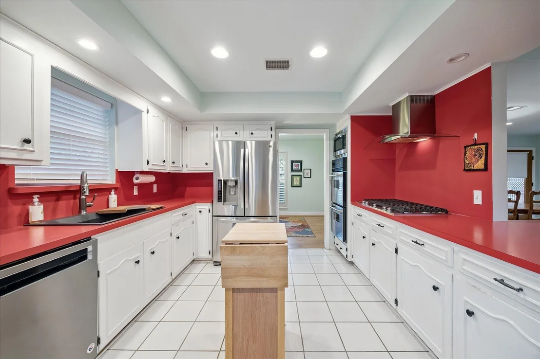 Photo of 4709 Tilson Lane