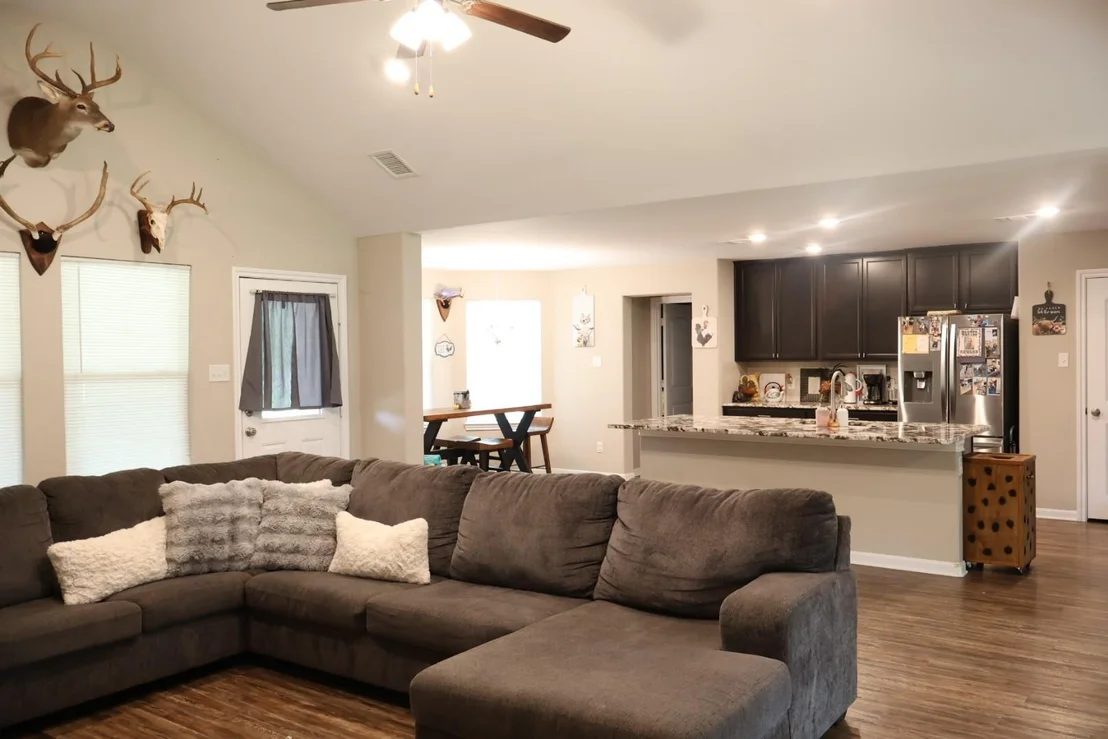 Photo of 4465 Sumrall Road