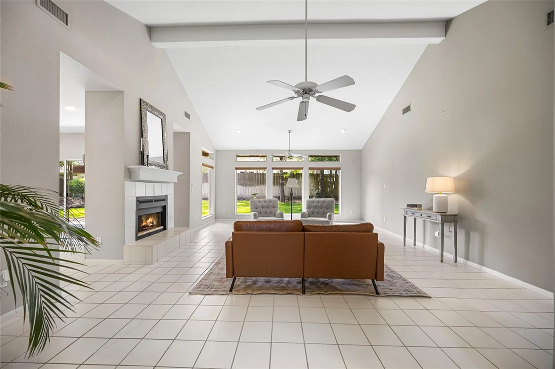 Photo of 11918 Thoreau Drive