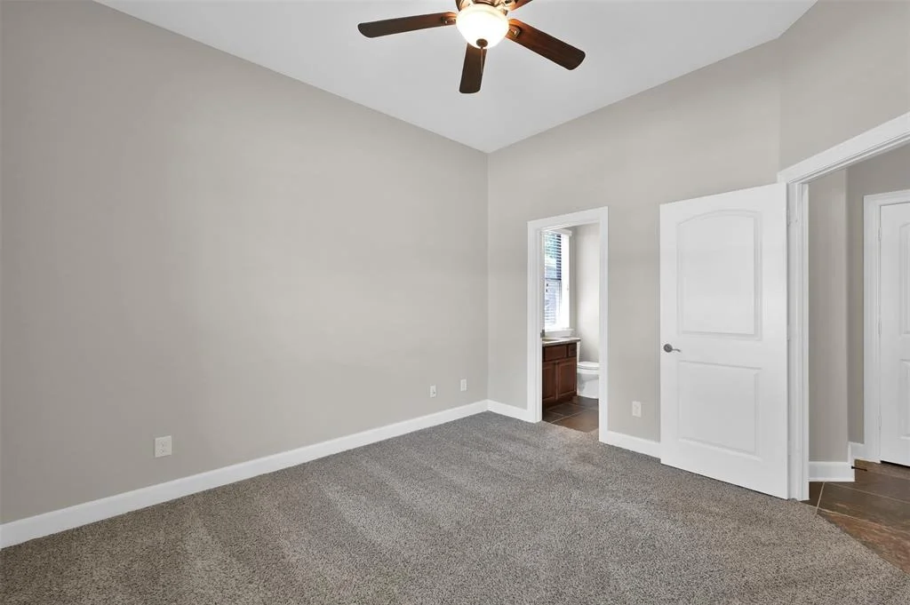 Photo of 4845 Bayou St John