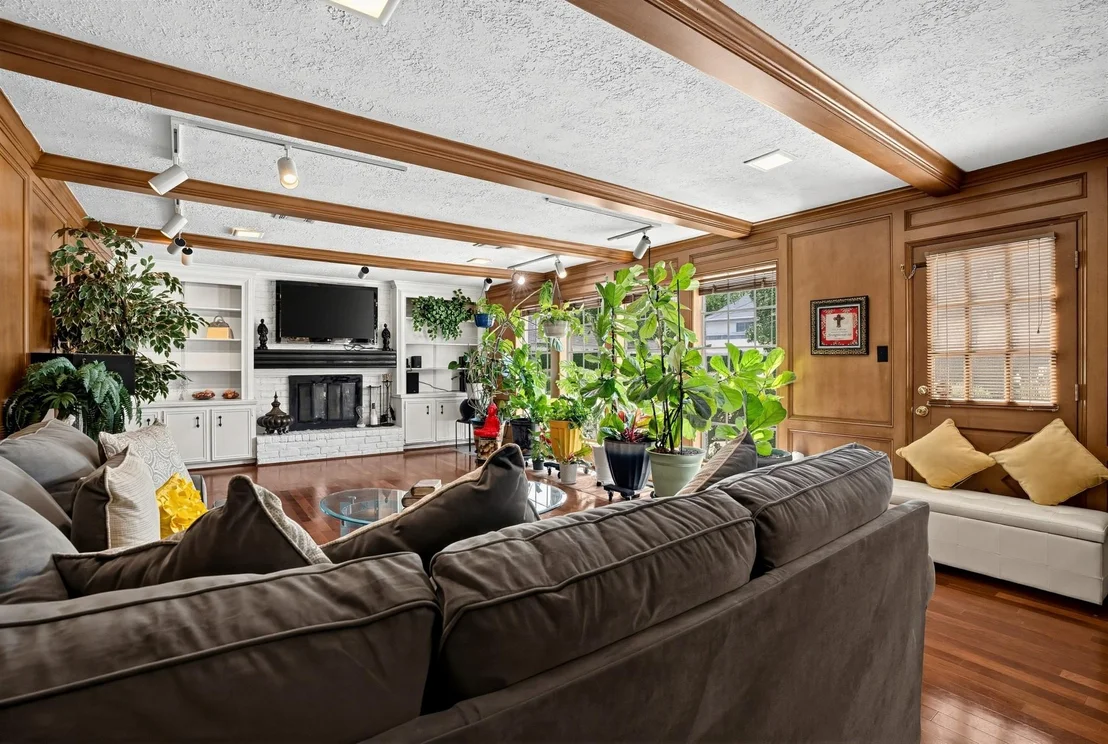 Photo of 16211 N Greenfield Drive