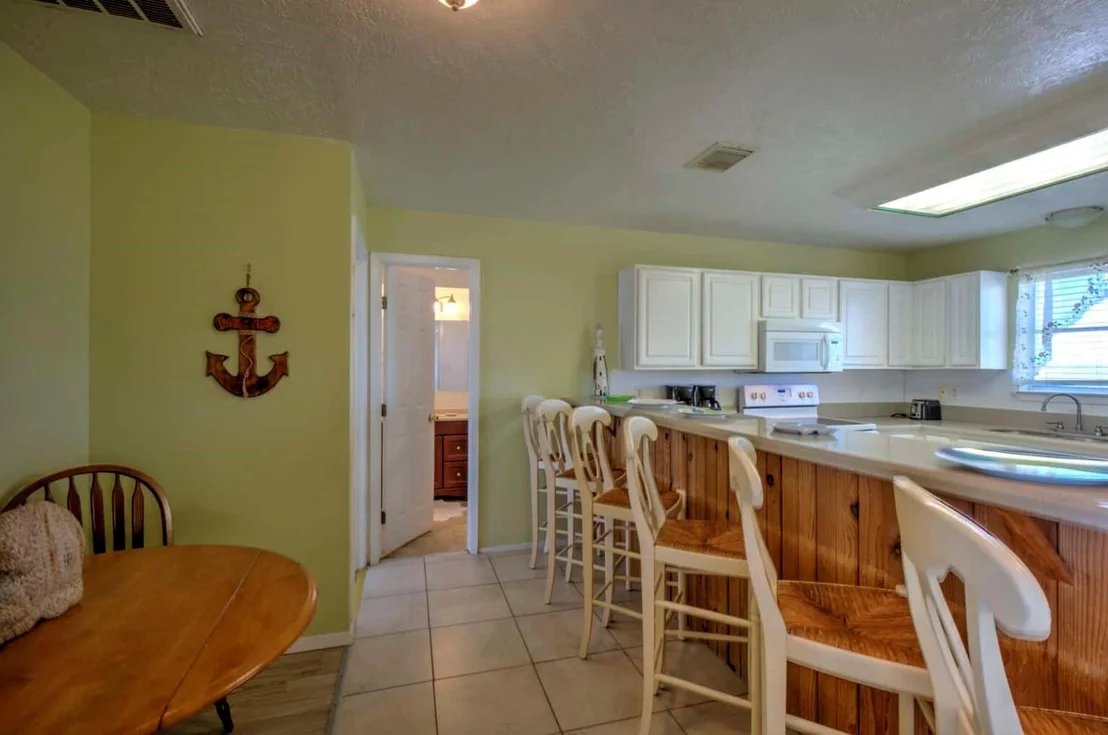 Photo of 2446 Bluewater Highway