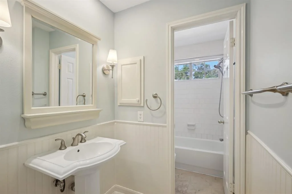 Photo of 19 Shady Pond Place