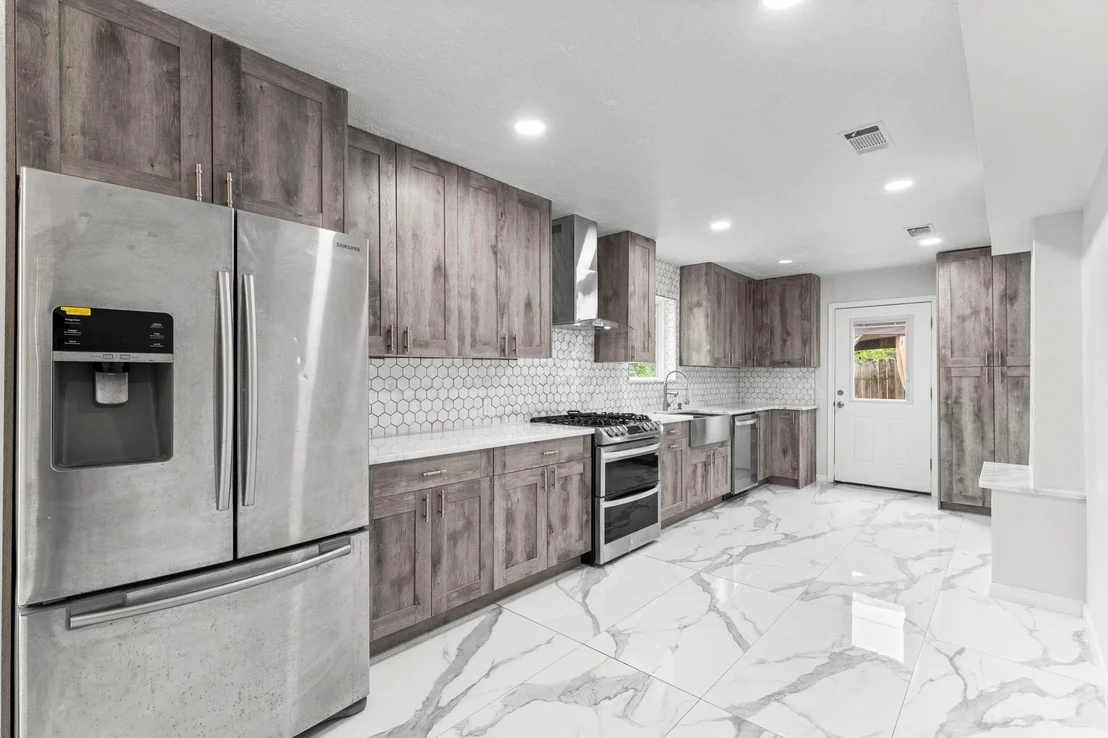 Photo of 606 Pinebrook Lane