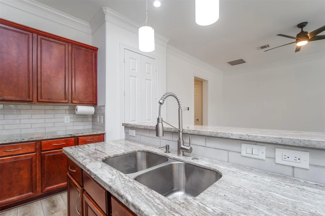 Photo of 9147 Lago Crest Drive
