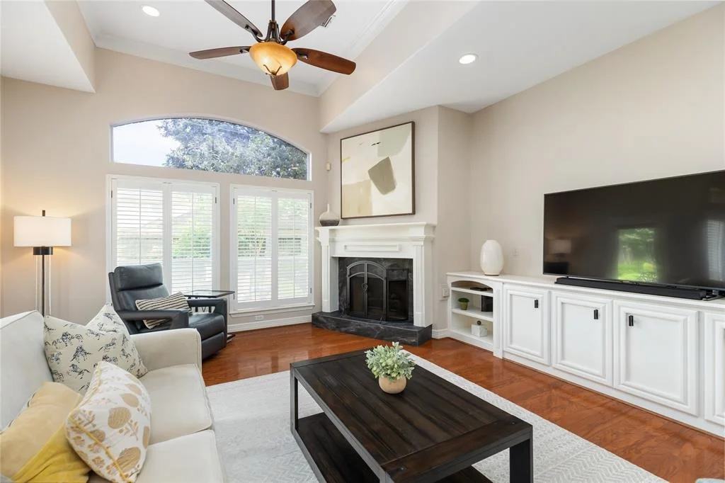 Photo of 5819 Desert Oak Way