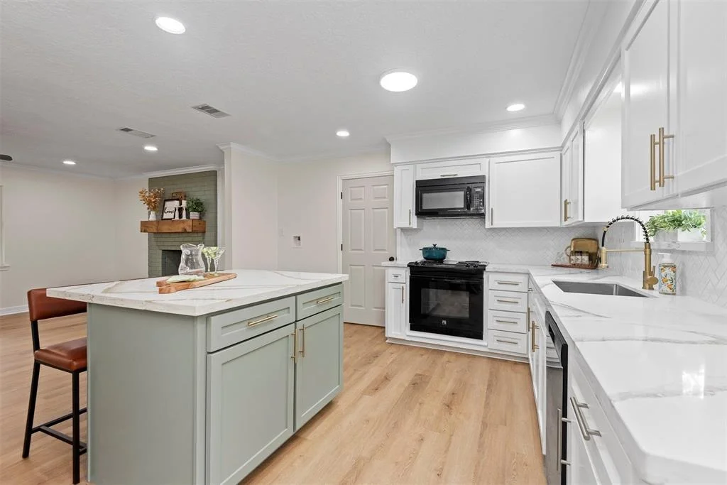 Photo of 3014 Inland Road