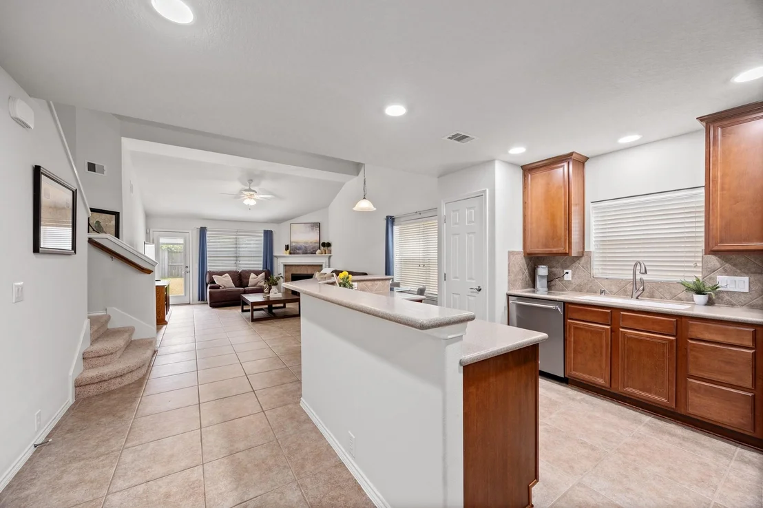 Photo of 7206 Toad Hollow