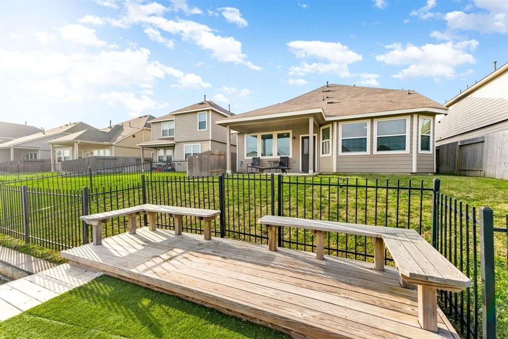 Photo of 24730 Bastiani Canvas Lane