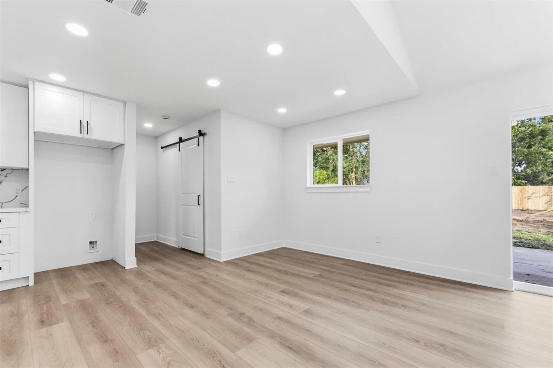 Photo of 7502 Woodsman Trail