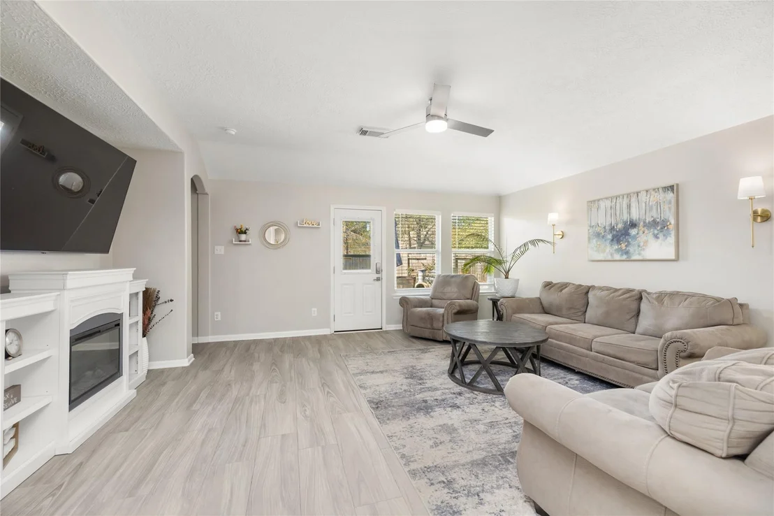 Photo of 2435 Colonial Springs Lane