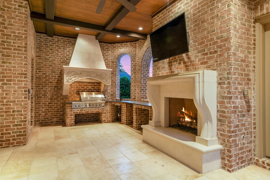 Photo of 5626 Terwilliger Way