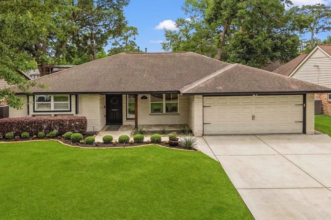 Photo of 4407 Rosebay Drive