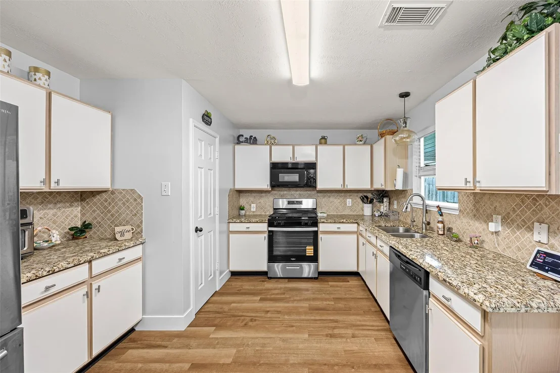 Photo of 2710 Fox View Circle