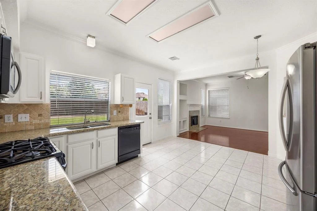 Photo of 9818 Goldenglade Drive