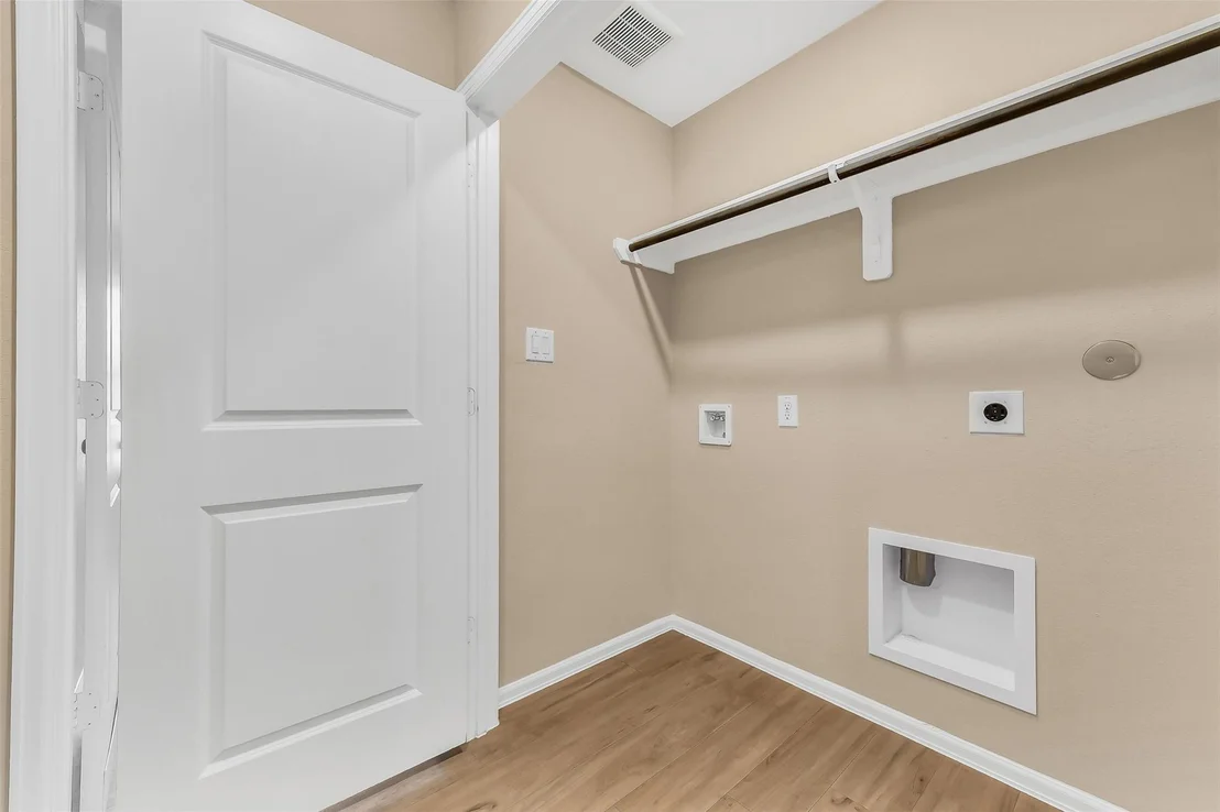 Photo of 521 Maple Bend Lane