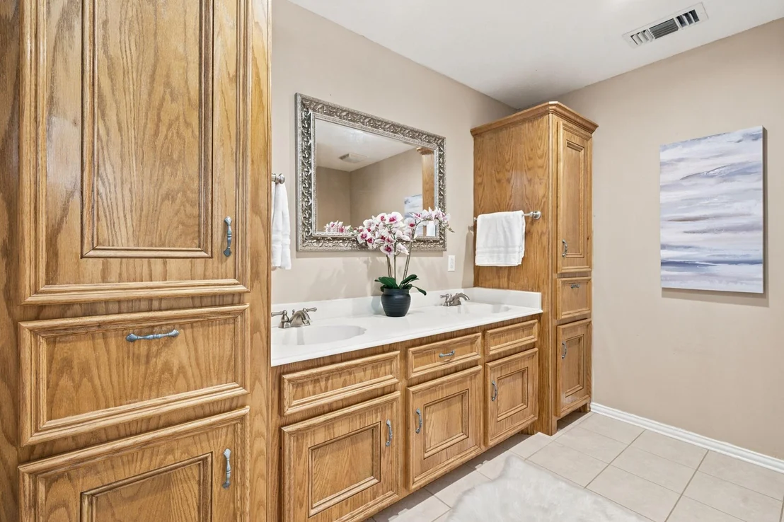 Photo of 15217 Paradise Point Drive