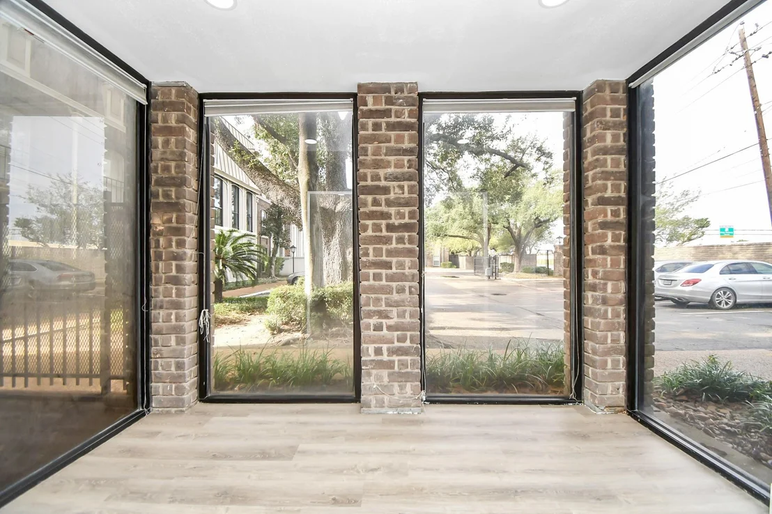Photo of Unit 30 at 7575 Katy Freeway
