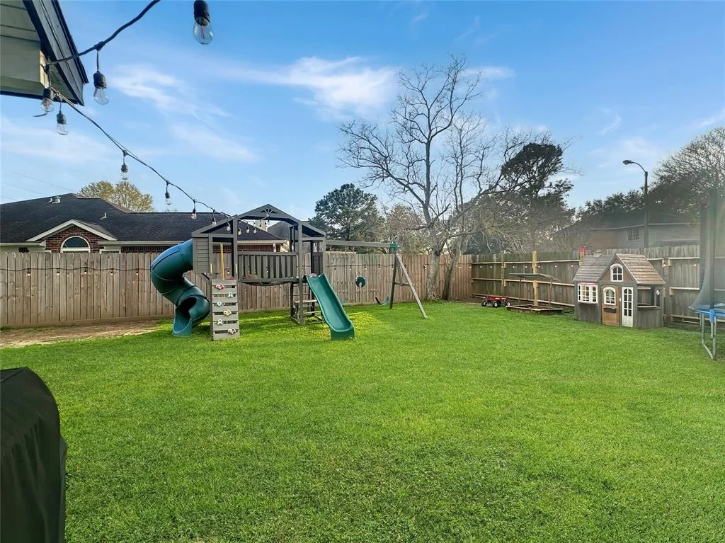 Photo of 23935 Scrivener Lane