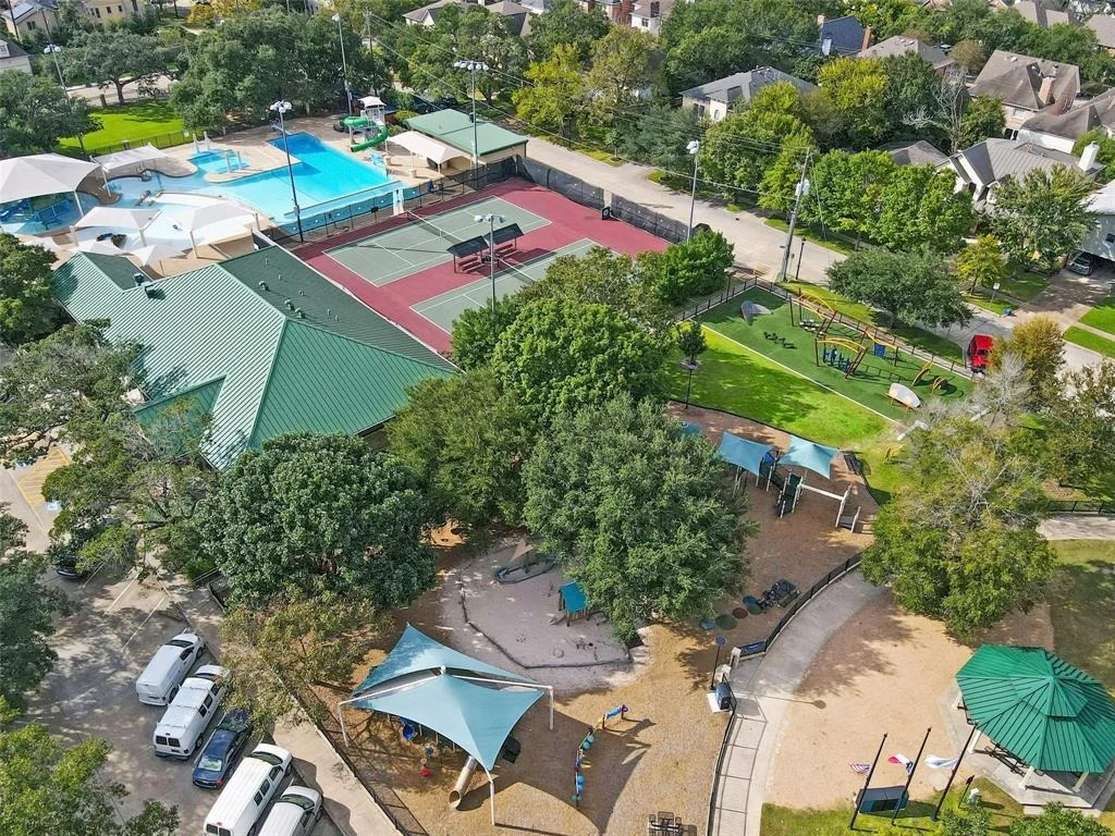 Photo of 4102 Riley Street
