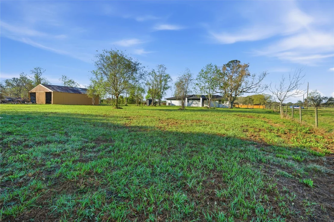 Photo of 6623 County Road 4