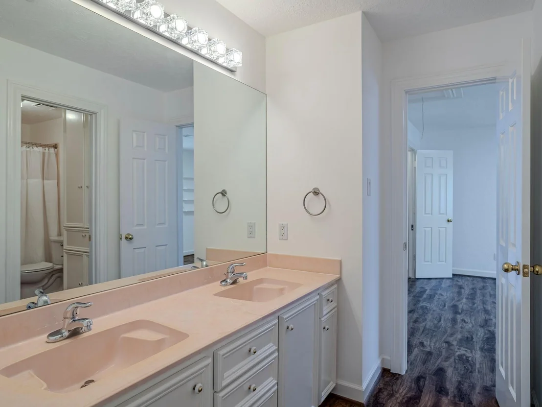 Photo of 3603 Springhill Lane