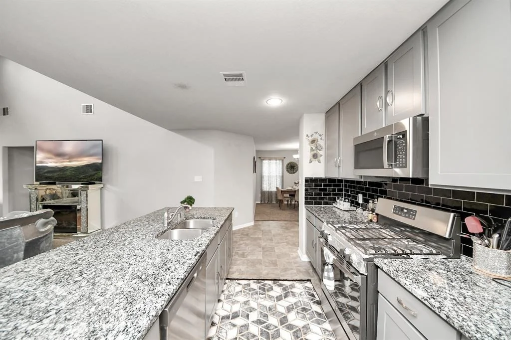 Photo of 2918 Silverhorn Lane