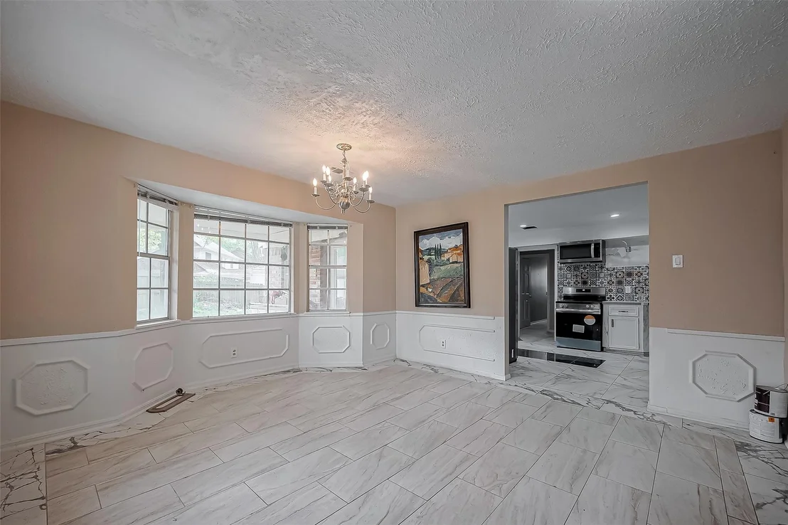 Photo of 811 Loire Lane