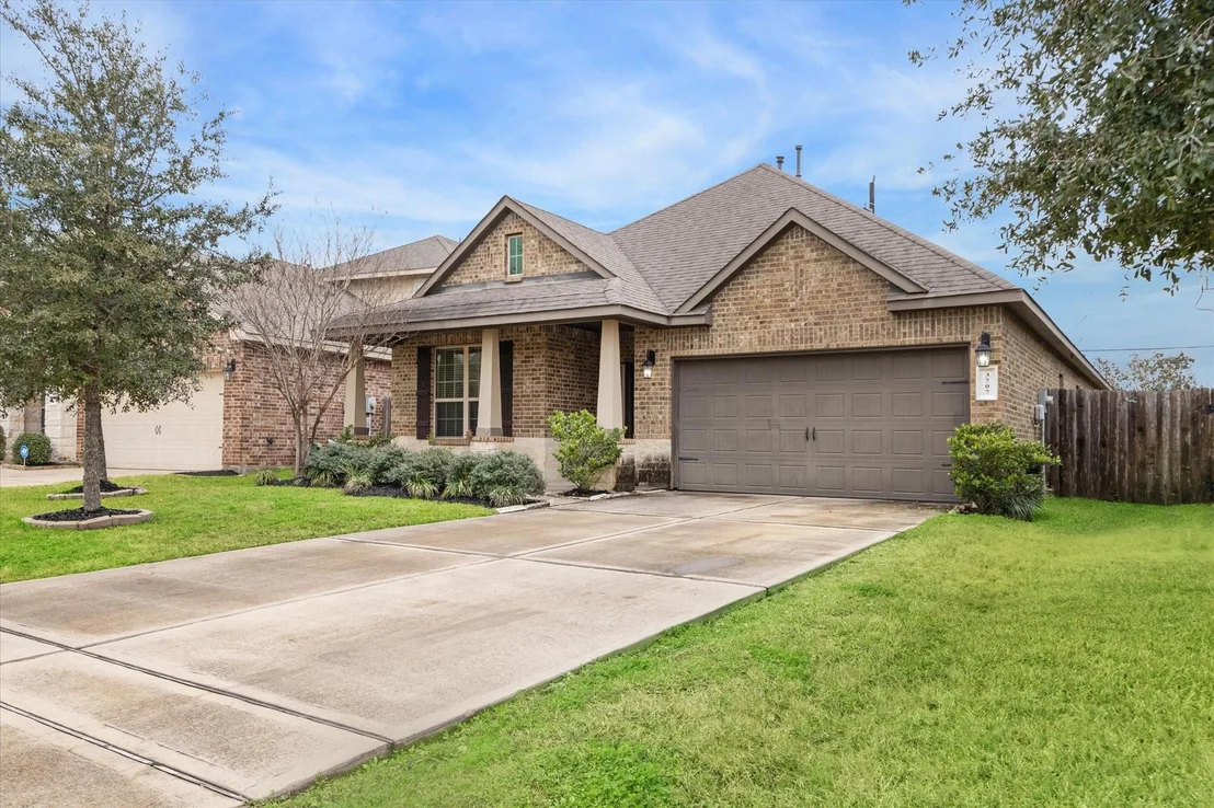 Photo of 3707 Daintree Park Drive