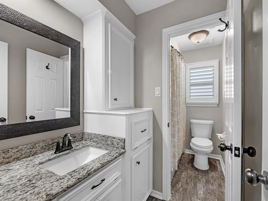 Photo of 5831 Mountain View Drive