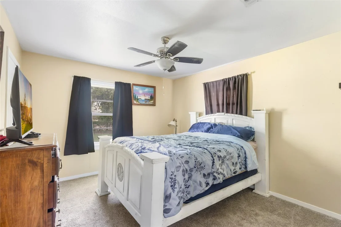 Photo of 305 Cherry Creek Road