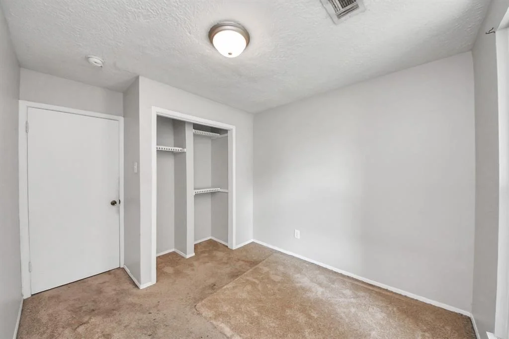 Photo of 12610 Chiswick Road