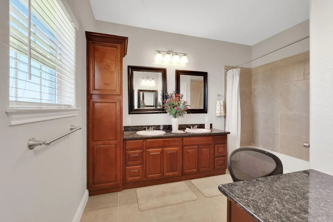 Photo of 970 Townsend Drive
