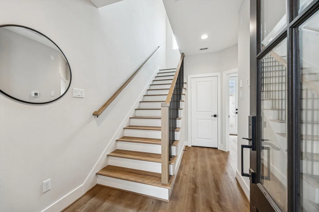 Photo of 526 Janisch Road