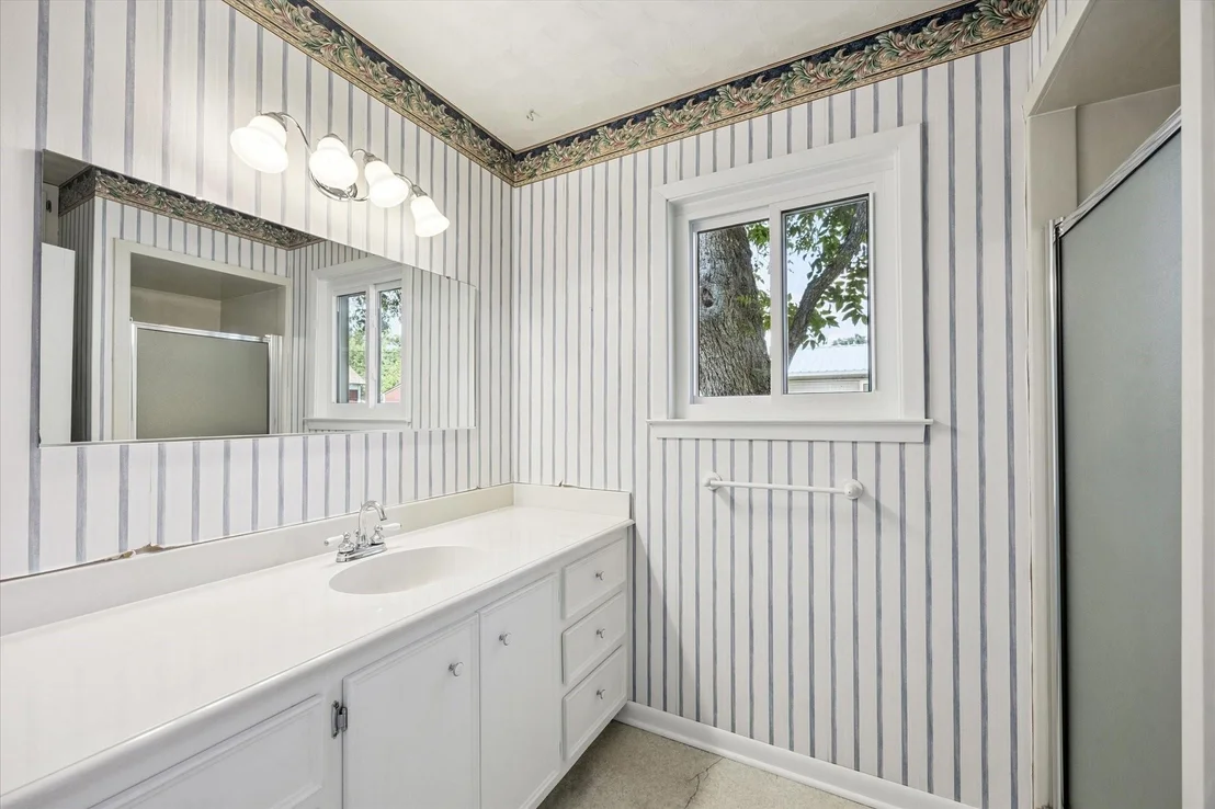 Photo of 825 5th Street