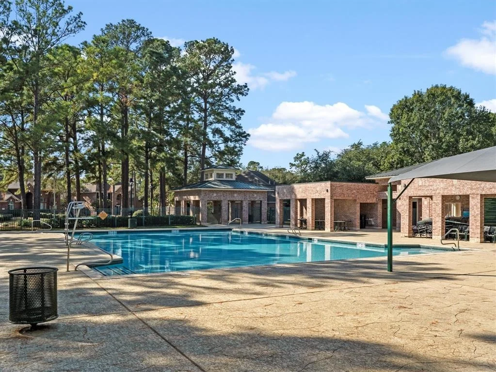 Photo of 16111 Birchview Drive